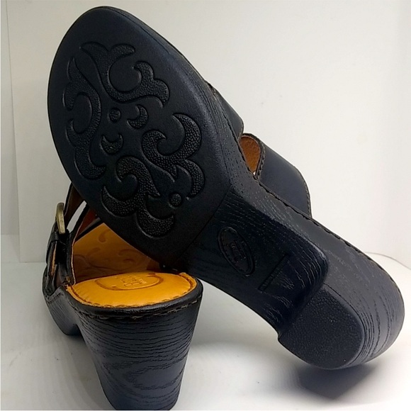 Born Black Sandals size 11 - Picture 6 of 6